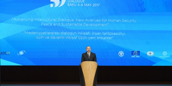 İlham Əliyev IV Ümumdünya Mədəniyyətlərarası Dialoq Forumunun açılışında iştirak edir